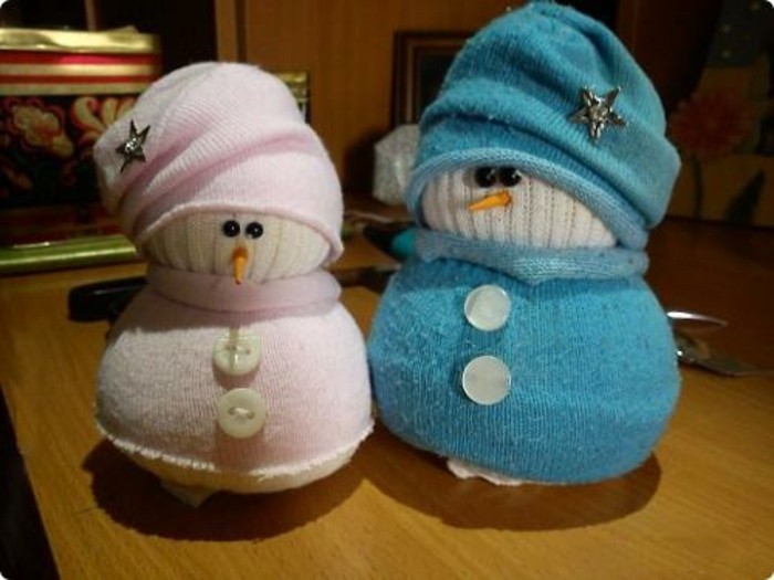 Božić-se-prtljati-pra-snjegovića-of-čarape za-mama-i-papa-