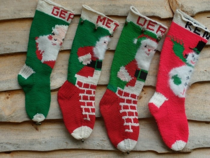 Дядо Коледа-плетиво в различни образи