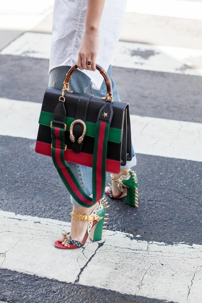 koji cipela boje za crveno-haljina-zeleno-crno-crveno-dekoracija Gucci torbu i cipele-ideja-za-kombinacije-s-crveno-haljina