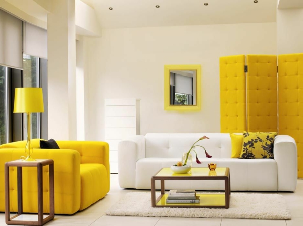 Dizajn dnevne sobe - žuti elementi