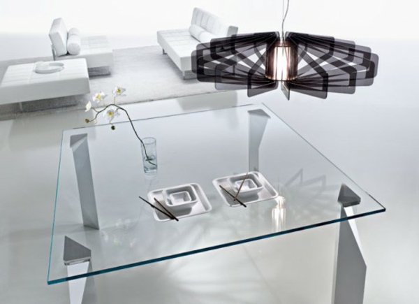 nappali-egy-gyönyörű-tervező üveg asztal
