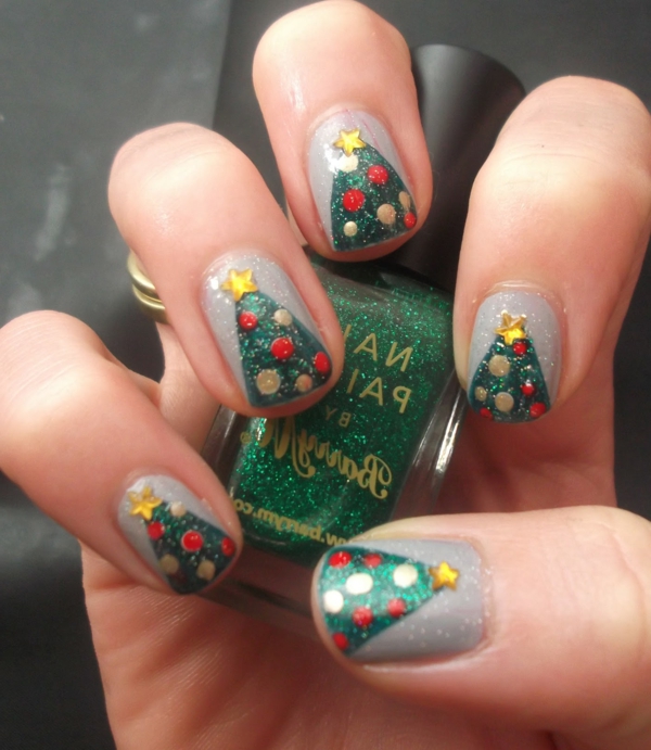 clavos-con-verdes abetos de Navidad maravillosa uñas-originales-tachonado