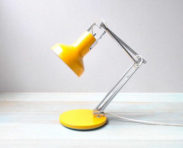lijepa žuta stolna svjetiljka dizajn ideja