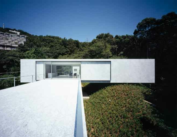 Красива идея за минималистична архитектура бял цвят