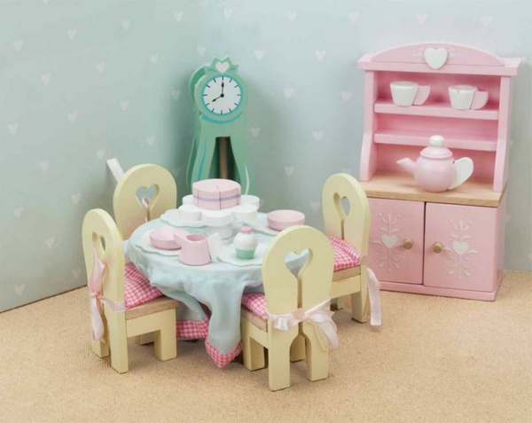lijepa-kućica za lutke namještaj-ružičast-kabinet