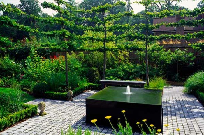 красива-модел-градина-зелено-среда-творческа-оборудване